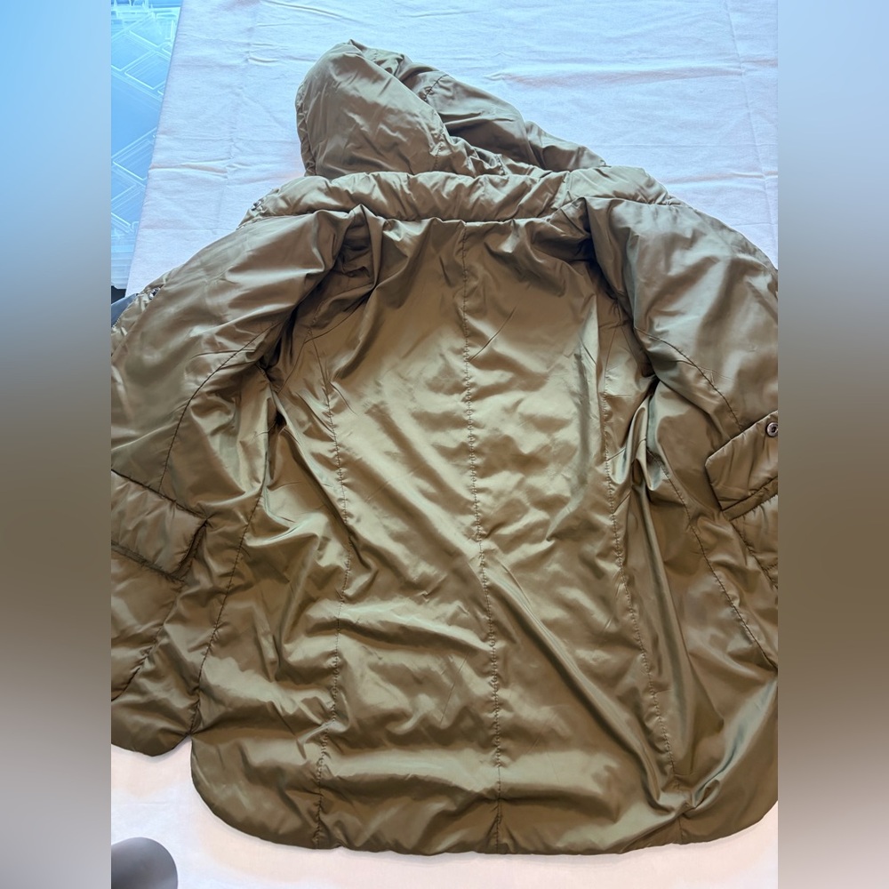 Women's Reversible Puffer Jacket - image 9